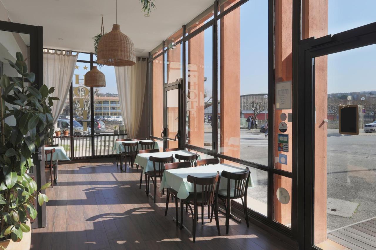 L'aptois Hotel 2*
